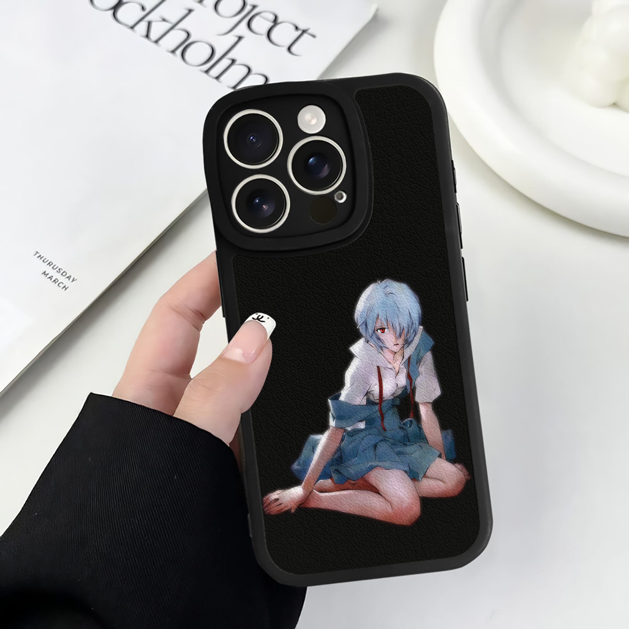 （画像用） EVA 新世紀エヴァンゲリオン 【iPhone 16シリーズ対応】シリコンスマホケース（レザー調） 材質：シリコン